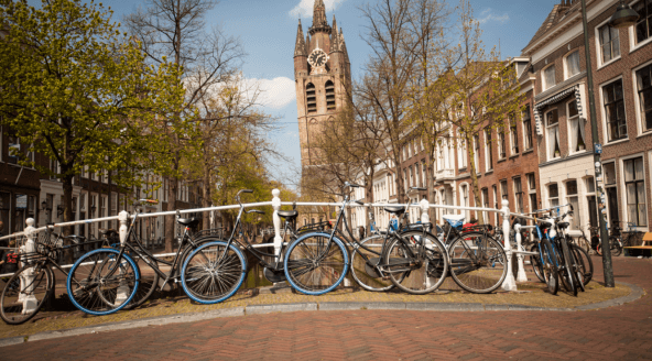 Foto: Fietsen in Delft